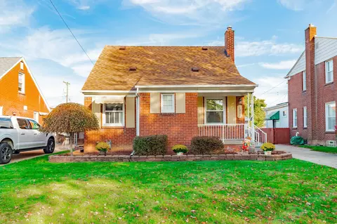 2311 17th St, Wyandotte, MI 48192