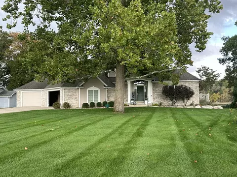 727 Gilead Shores Dr, Bronson, MI 49028
