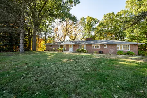 4316 Scottdale Rd, St. Joseph, MI 49085