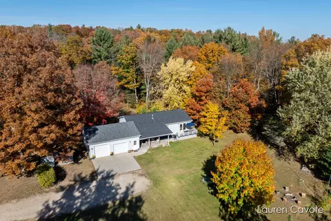22265 13 Mile Rd, Big Rapids, MI 49307