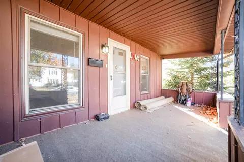 211 S Ithaca St, Ithaca, MI 48847 photo 4