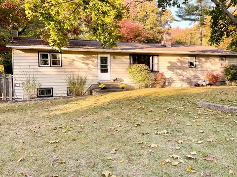 5350 W River Rd, Muskegon, MI 49445