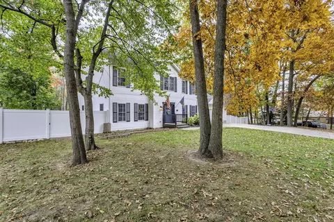1210 Gilroy Rd, Jackson, MI 49201 photo 2