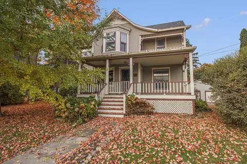 233 N Grand St, Fowlerville, MI 48836