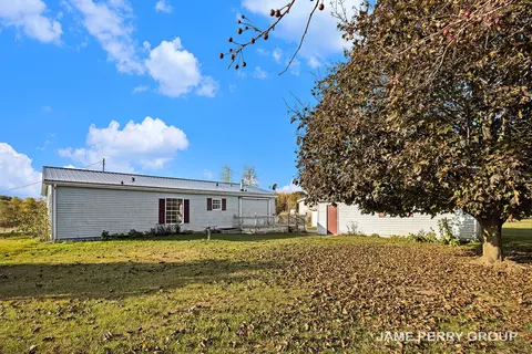 689 E Beardsley Rd, Sheridan, MI 48884 photo 27