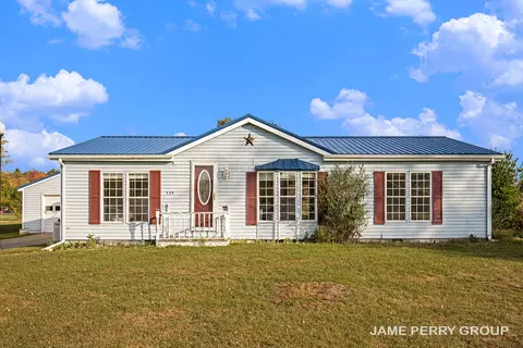 689 E Beardsley Rd, Sheridan, MI 48884 photo 2