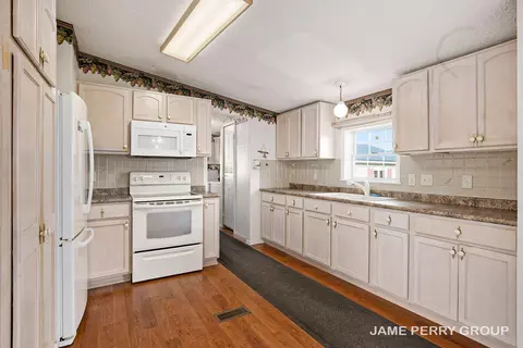 689 E Beardsley Rd, Sheridan, MI 48884 photo 6