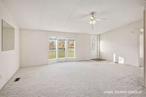 689 E Beardsley Rd, Sheridan, MI 48884 photo 4