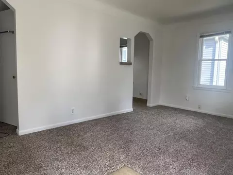 111 E Coy Ave, Hazel Park, MI 48030 photo 13