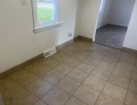 111 E Coy Ave, Hazel Park, MI 48030 photo 7