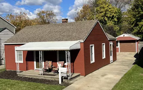 111 E Coy Ave, Hazel Park, MI 48030