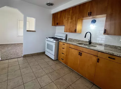 111 E Coy Ave, Hazel Park, MI 48030 photo 8