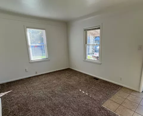 111 E Coy Ave, Hazel Park, MI 48030 photo 12