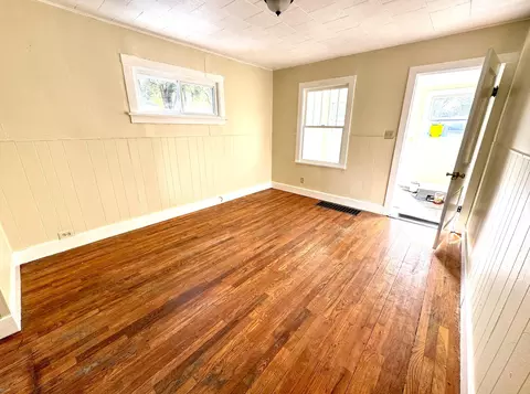 748 Marcoux Ave, Muskegon, MI 49442