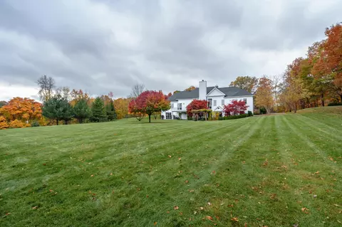 Exterior - 6650 N 39th St, Augusta, MI 49012 photo 14 of 15