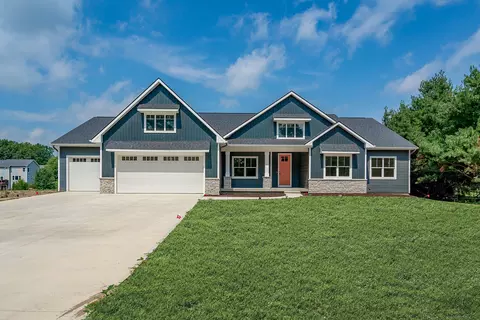5477 Turkey Run Dr, Kalamazoo, MI 49004