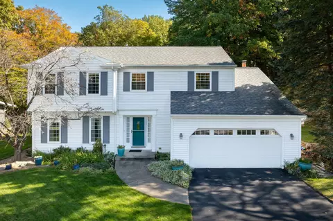3826 Chamberlain Ave SE, Grand Rapids, MI 49508