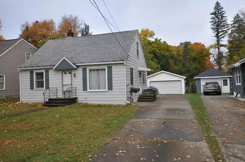 2218 Hazel Ave, Kalamazoo, MI 49008
