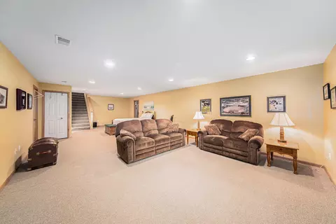 751 Breconshire Dr, Saline, MI 48176 photo 25