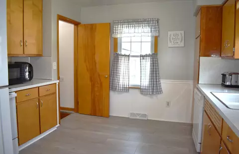 8237 Willow Rd, Milan, MI 48160 photo 5