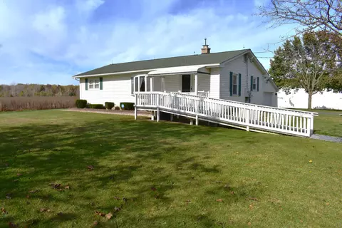 8237 Willow Rd, Milan, MI 48160 photo 2