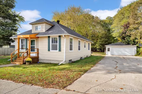 515 Friant St, Grand Haven, MI 49417