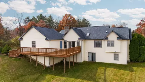 1027 Taylor Rd, Brighton, MI 48114 photo 51