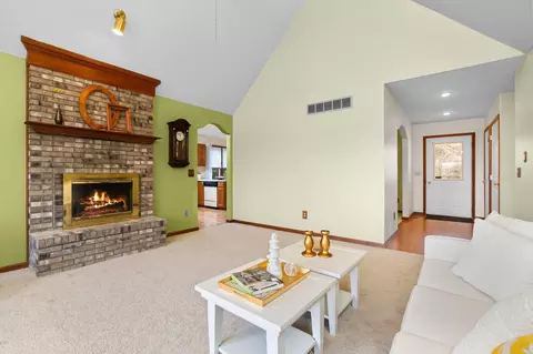 1027 Taylor Rd, Brighton, MI 48114 photo 19