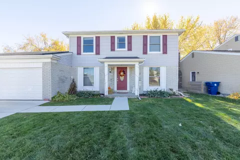 42293 Saltz Rd, Canton, MI 48187