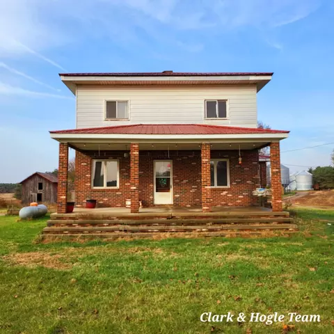 8535 N Hubbardston Rd, Hubbardston, MI 48845