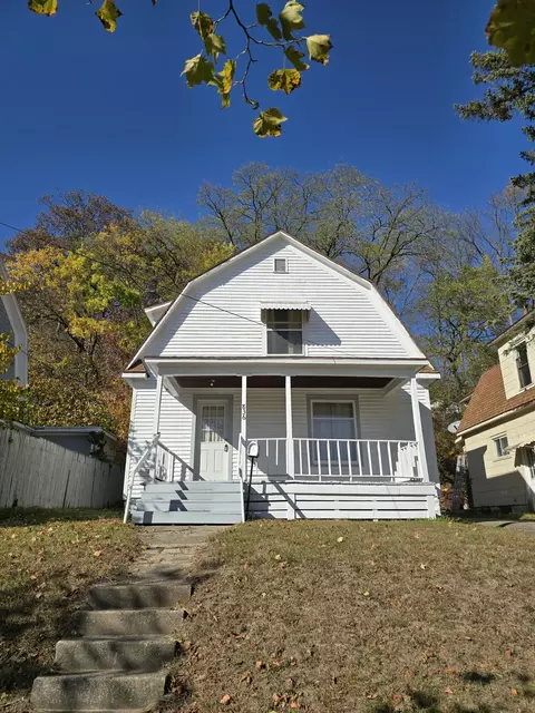 836 W Main St, Ionia, MI 48846