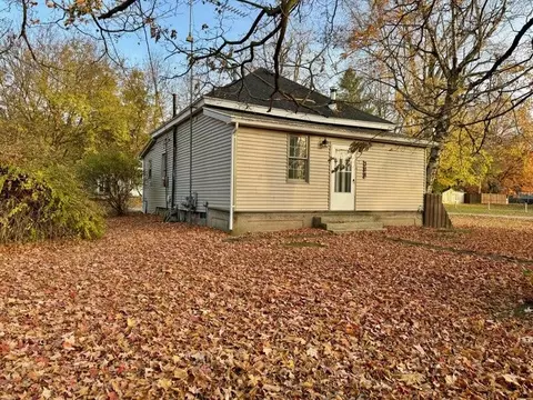 308 N Robinson St, Lyons, MI 48851