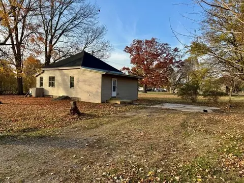 308 N Robinson St, Lyons, MI 48851 photo 4