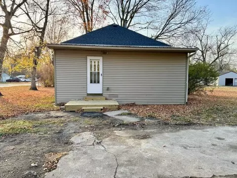 308 N Robinson St, Lyons, MI 48851 photo 6
