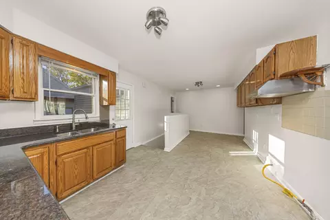 23091 Ithaca St, Oak Park, MI 48237 photo 13