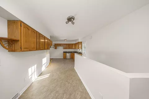 23091 Ithaca St, Oak Park, MI 48237 photo 14
