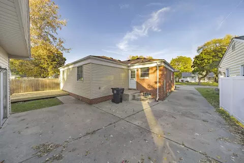 23091 Ithaca St, Oak Park, MI 48237 photo 34