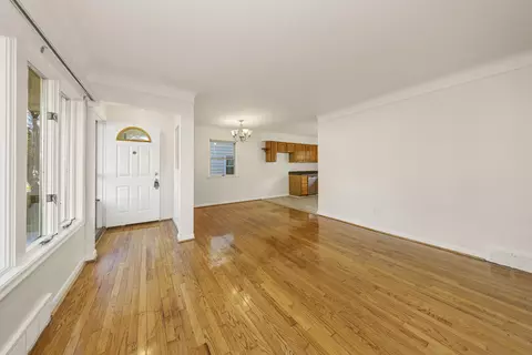 23091 Ithaca St, Oak Park, MI 48237 photo 5
