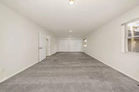23091 Ithaca St, Oak Park, MI 48237 photo 17