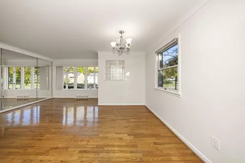 23091 Ithaca St, Oak Park, MI 48237 photo 9