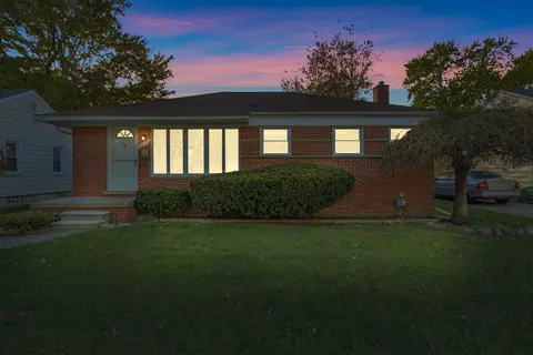 23091 Ithaca St, Oak Park, MI 48237 photo 2