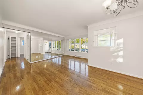 23091 Ithaca St, Oak Park, MI 48237 photo 6