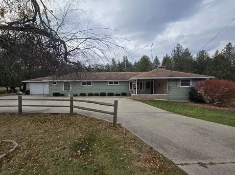 20861 9 Mile Rd, Reed City, MI 49677