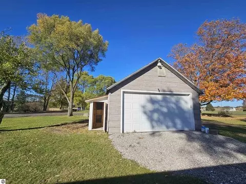 218 Boon St, Boon, MI 49618 photo 11