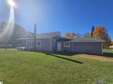 218 Boon St, Boon, MI 49618 photo 5