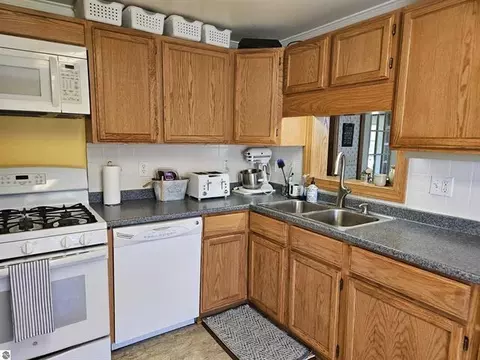 218 Boon St, Boon, MI 49618 photo 20