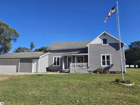 218 Boon St, Boon, MI 49618 photo 3