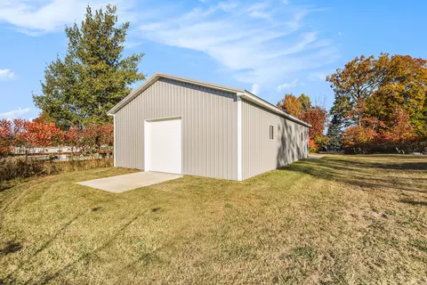 391 Dickerson Vw SW, Stanton, MI 48888 photo 41
