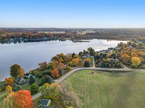 391 Dickerson Vw SW, Stanton, MI 48888 photo 36