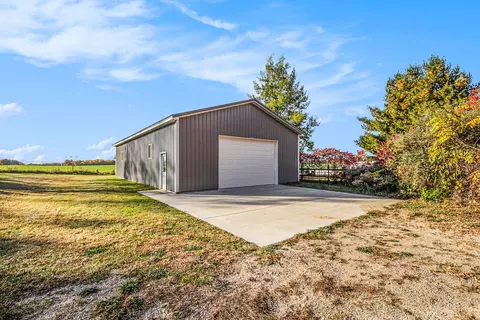 391 Dickerson Vw SW, Stanton, MI 48888 photo 3